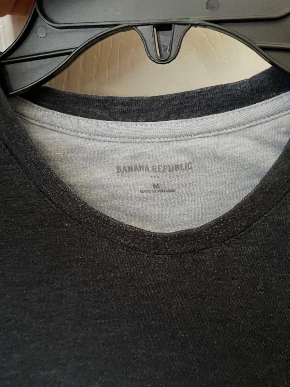 Banana Republic Crewneck Pocket Tee Men's Size M Blue Cotton Easy Care Casual